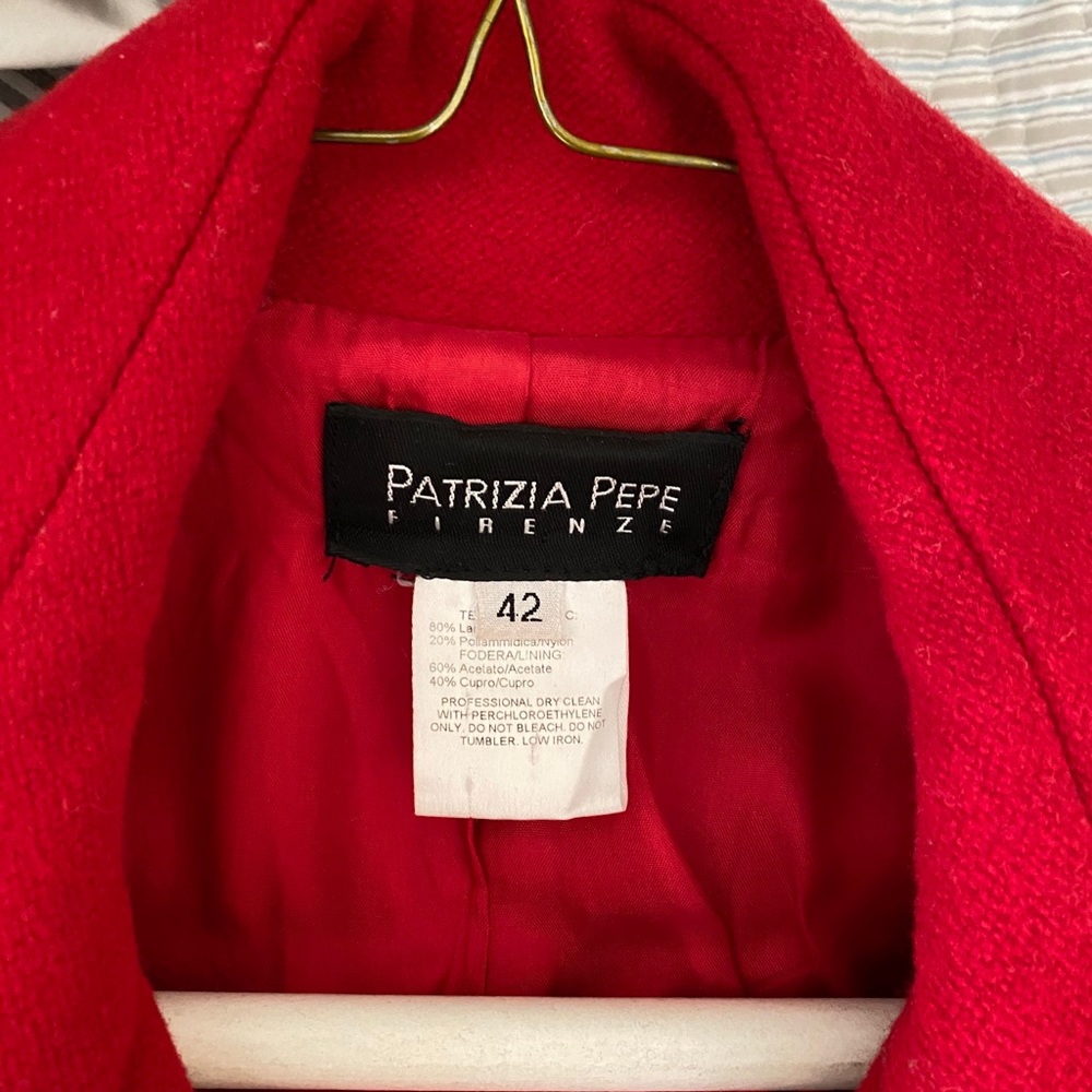 Red Coat - Picture 3 of 3